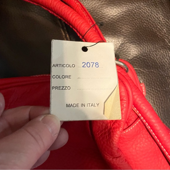 Moda International The Red Leather Women's Bag - Picture 3 of 8